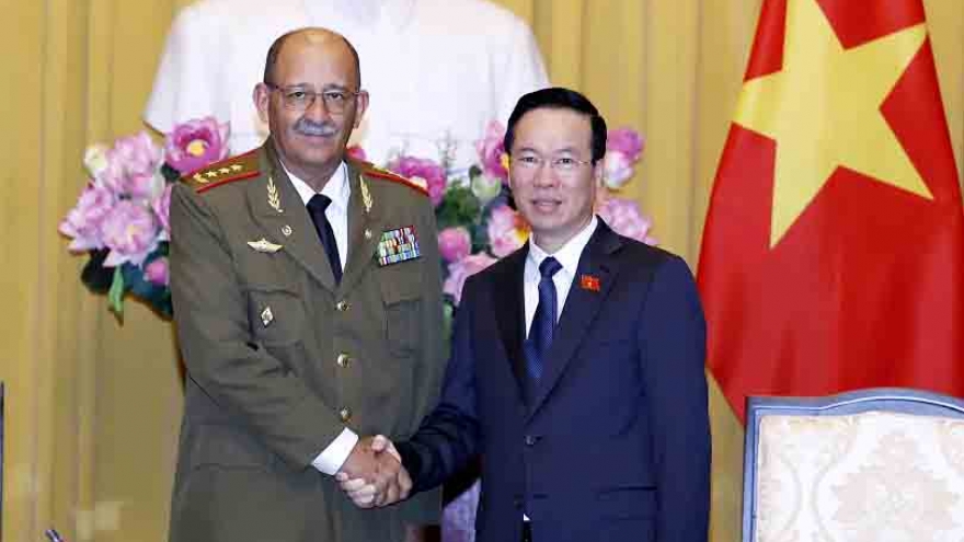 State President hosts high-ranking Cuban military officer